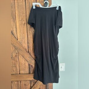 Maternity jumper + dresses bundle